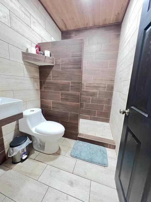 Apartamentos H Gonzalez #7 U #8 Αλαχουέλα Εξωτερικό φωτογραφία